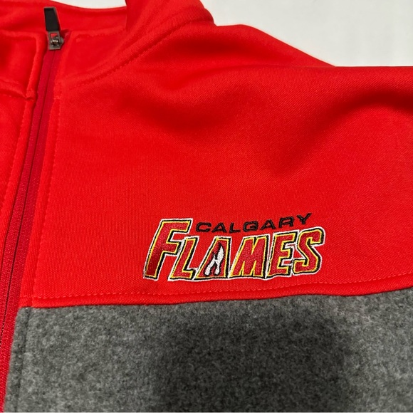 Men’s Calgary Flames Zip Up - Picture 1 of 4